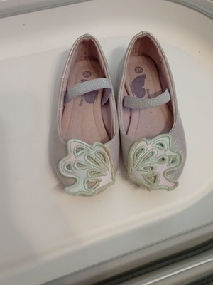 Girls' ballerina shoes size 25, like new, lilac glitter