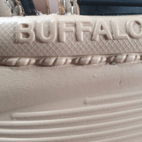 Buffalo sneaker cream/black like new, size 37