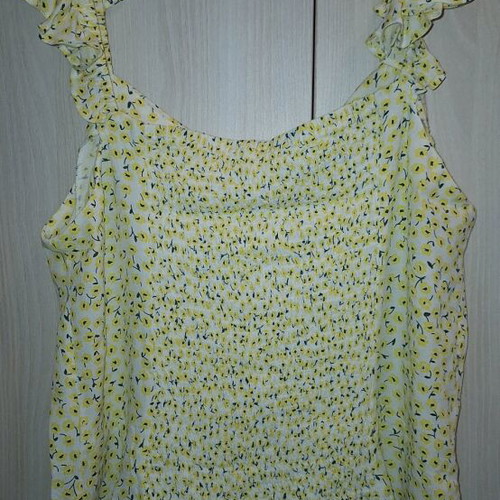 H&M floral top size 46 like new, yellow