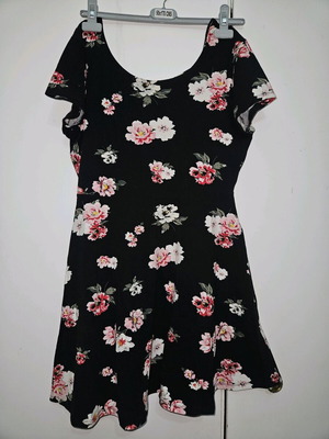Black dress with flowers, short sleeves, like new