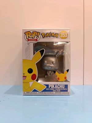 Pikachu Chrome 353 Funko Pop like new