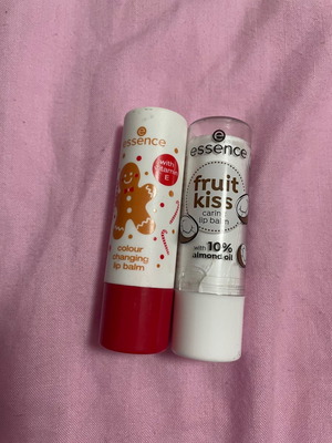 Essence lip balm used, set of 2