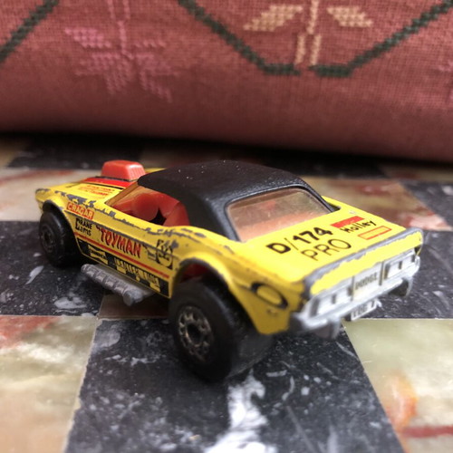 Matchbox Superfast Dodge Challenger Toyman 1975 vintage toy car