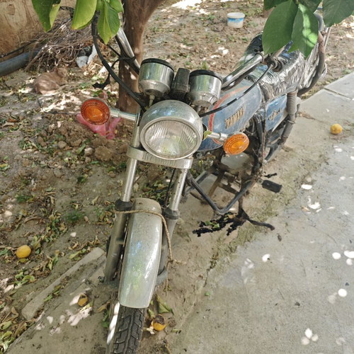 Yamaha motorcycle used for spare parts or scrap
