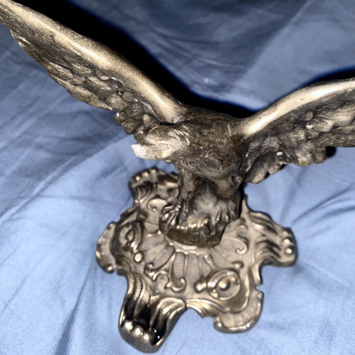 Vintage bronze decorative eagle statue, solid metal 500g