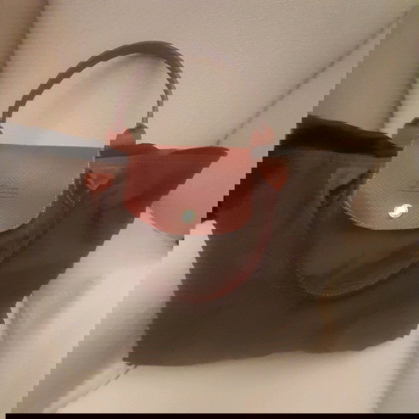 Чанта Longchamp.