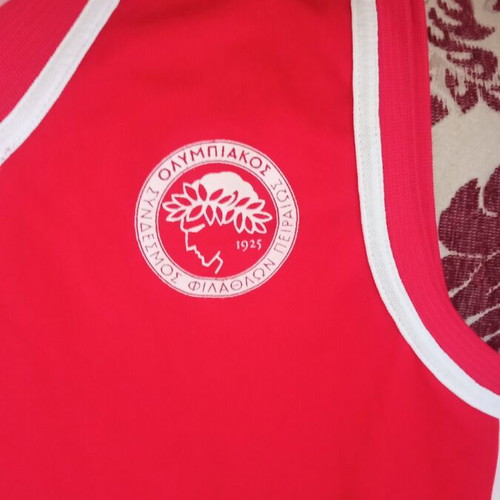 Olympiakos 2004 Basketball Training Jersey used XLT