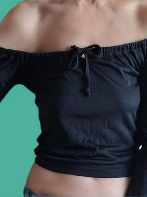 Lycra crop top black like new, size S