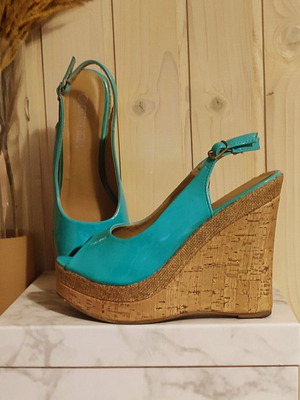 Creamy Moda platform shoes like new, size 38, turquoise