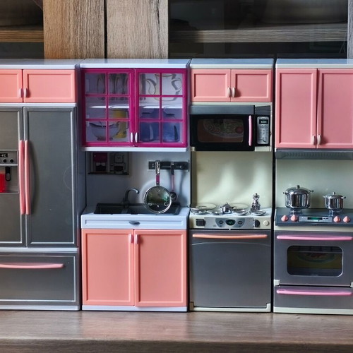 Kitchen set of 4 parts used