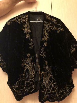 Bershka velour jacket new, medium size, black with embroidery