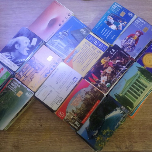 Collectible phone cards like new, pack of 300 from Greece and abroad