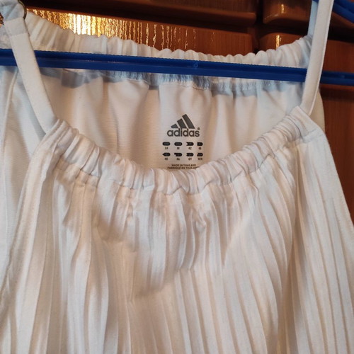 Adidas T-shirt