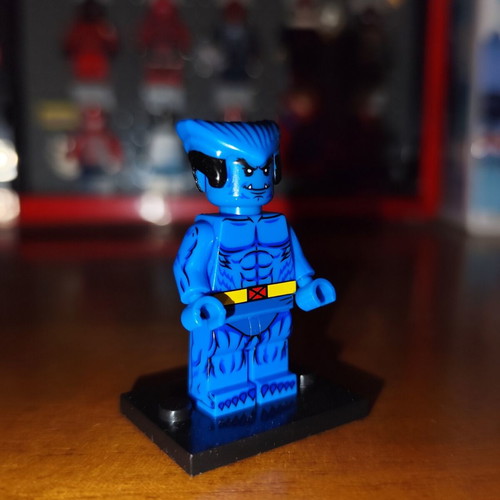 Beast Hank McCoy Marvel Comics X-Men '97 figure like new with base and two heads