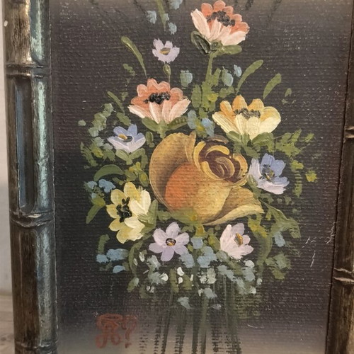 Oil paintings on canvas, set of 2, like new, 15x12 oval and 18x12