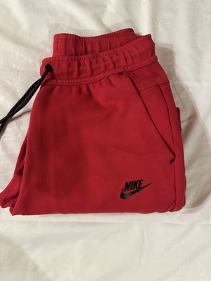 Nike Tech Fleece men's tracksuit like new, red, size S