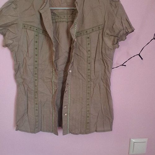 Vila shirt brown short-sleeve like new with special details