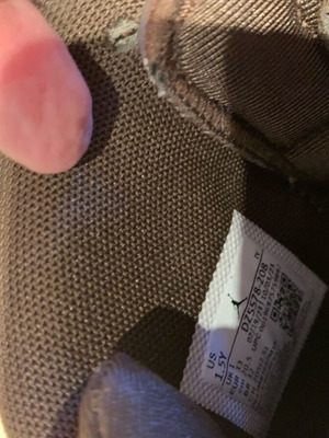 Παπούτσια Jordan παιδικά νούμερο 33 σε άριστη κατάσταση