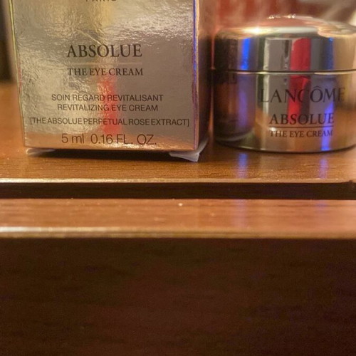 Lancôme Absolue The Eye Cream revitalizing