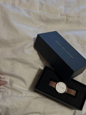Daniel Wellington wristwatch, gold and silver, unisex