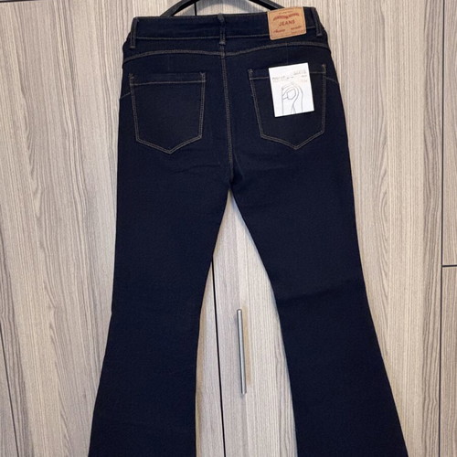 Push up denim jeans, new with tag, blue, size M-L