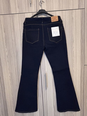 Push up denim jeans, new with tag, blue, size M-L