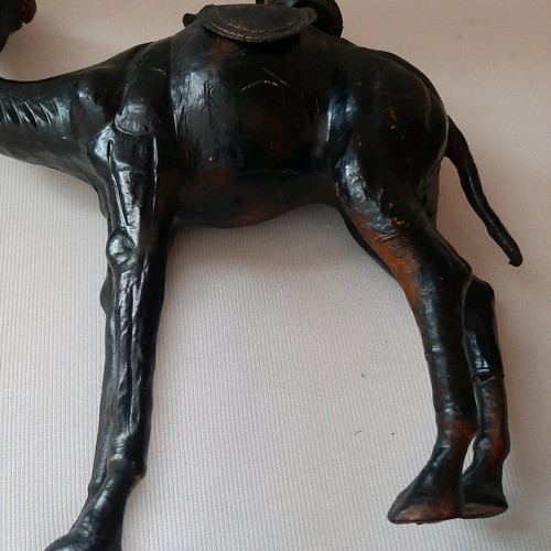 Decorative leather antiques used, set of 2 pieces