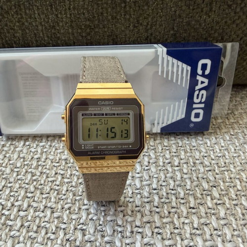 Casio Vintage A700WEGL-5AEF watch with fabric strap