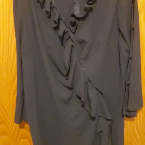 Dress with ruffles and sleeve openings like new, black
