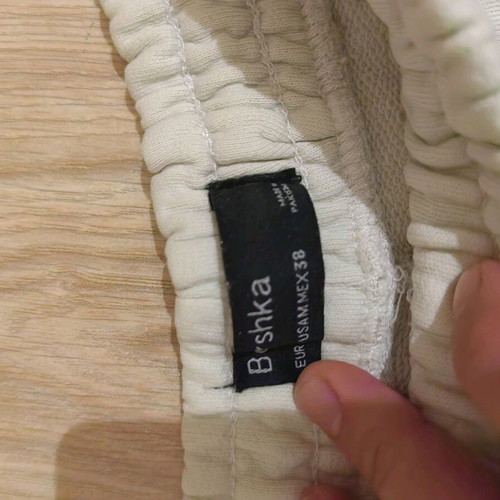 Bershka men's shorts size M used, white with small stain