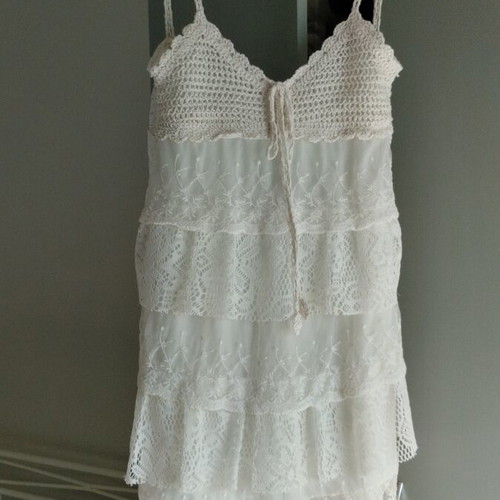 Boho dress size S used, white with lace detail