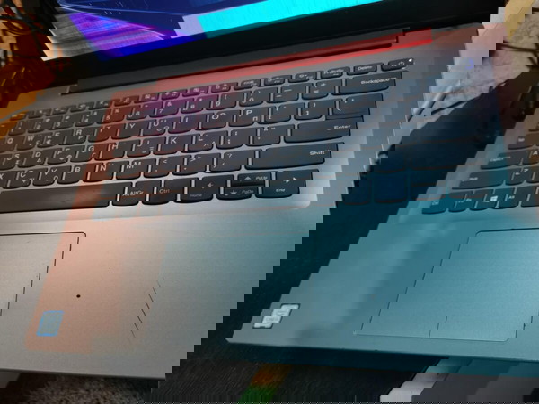 Laptop Lenovo