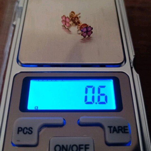 Gold earrings 14 carat with pink enamel new