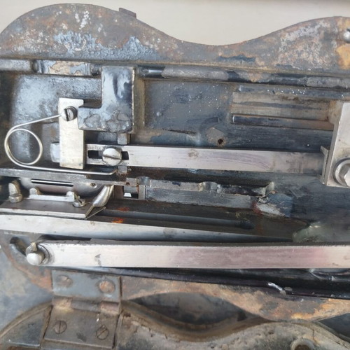 Köhler & Winselmann Maschinenfabrik sewing machine used, rare piece