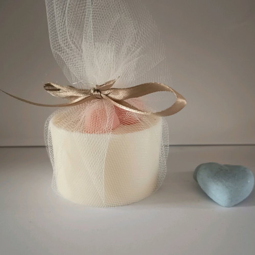 Scented candle handmade 100% soy with lily fragrance new