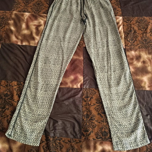 Tally Weijl khaki pants like new with elastic waist and side pockets