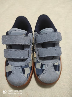 Adidas Disney Mickey Mouse Vlcourt Shoes infant like new, size 23.5, blue and brown