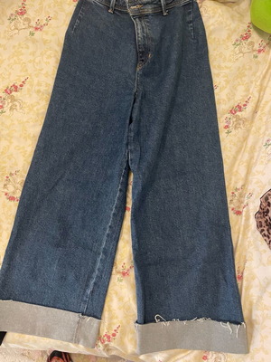 Bershka bell-bottom jeans like new, size XS