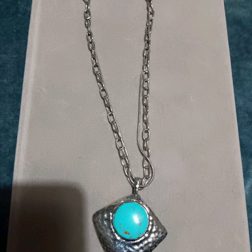Necklace new, turquoise and silver