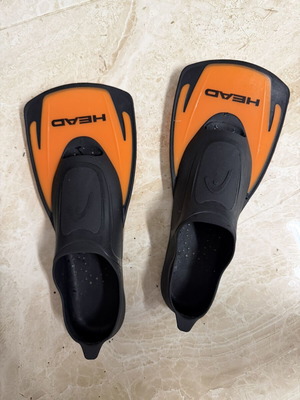 Head diving fins like new