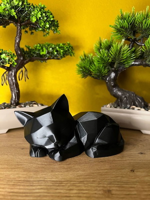 Low Poly Sleeping Cat New Decorative Figure