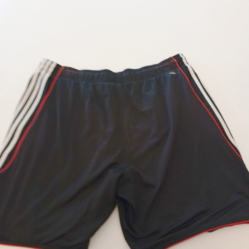Authentic Chicago Bulls basketball shorts, size XXL