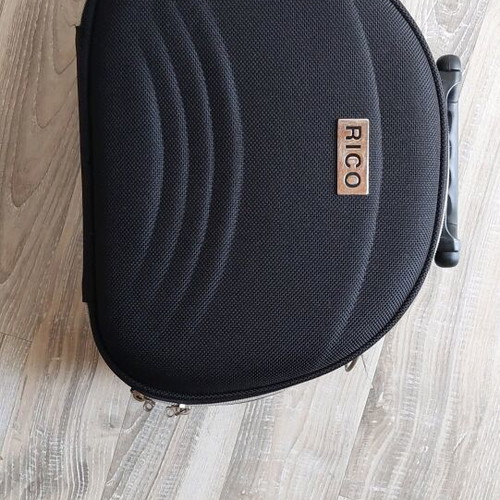 Rico cosmetic bag like new, black, hard and sturdy