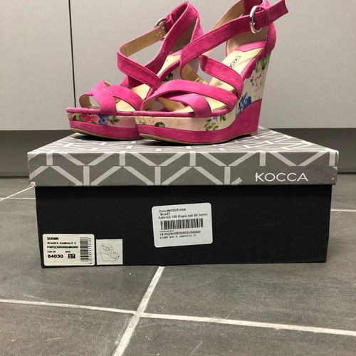 Kocca platforms used, fuchsia suede