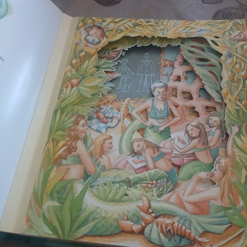 Gorgones The Magical Scene children's book used, Greek