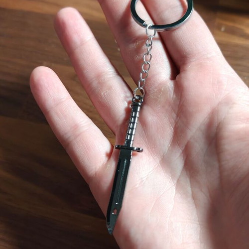 M9 Bayonet CSGO/CS2 Knife Keychain like new, silver