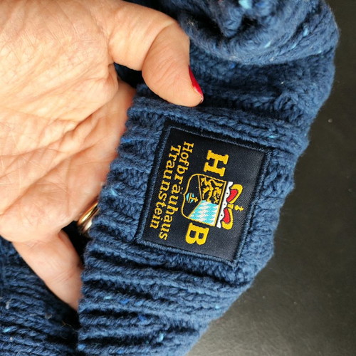 Knitted beanie used unisex size M