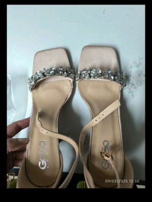 Sandals size 38 new, beige platform