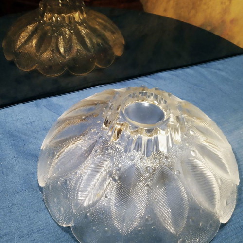 Crystal antique large bowl with scalloped edge and floral motifs