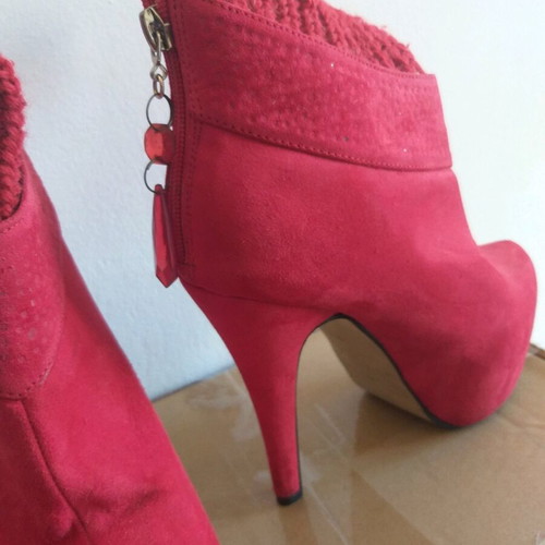 Red boots used, size 38